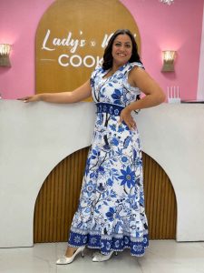 ⁦Ruffle Short Sleeve Blue & White Long Dress⁩ - الصورة ⁦2⁩