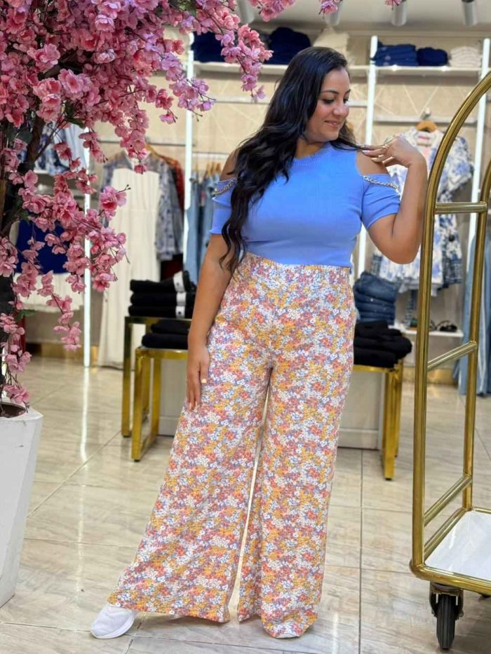 Wide Leg Flowery Pants - Image 4
