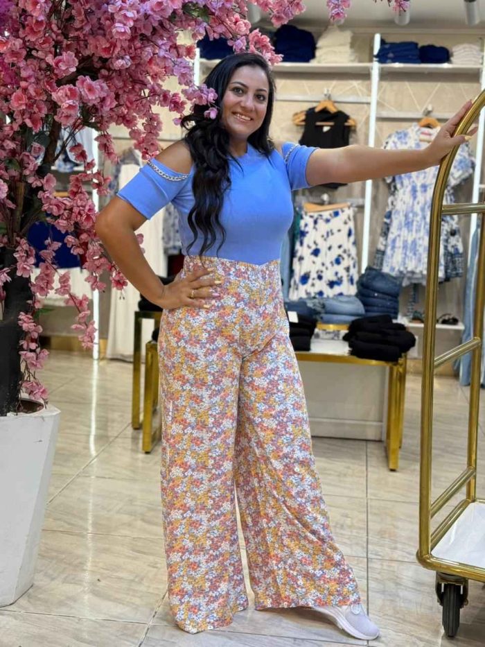 Wide Leg Flowery Pants - Image 2