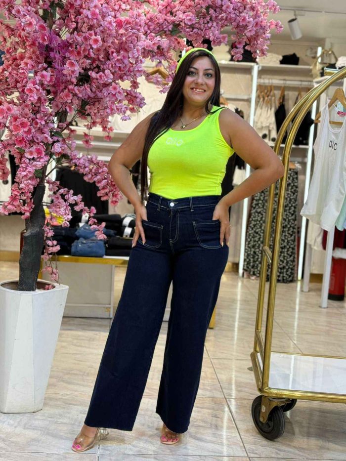 ALO Plain Color Sleeveless Top With Bandana - Image 10