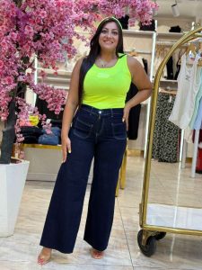 ALO Plain Color Sleeveless Top With Bandana - Image 9