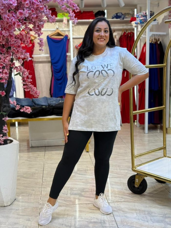 Short Sleeve Pearls T-shirt - Image 4