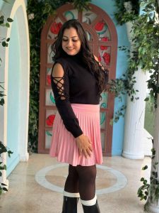 High-Neck Pullover With a Tie On The Long Sleeve - Image 6