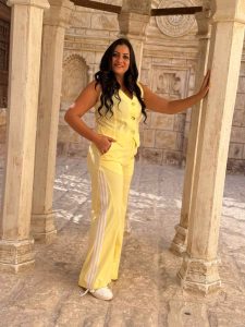 Set Two Pieces Front Buttons Vest & Wide Leg Pants - Image 6