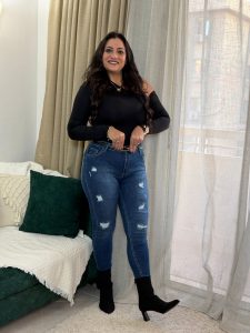 ⁦Skinny Cutting Jeans Pants⁩ - الصورة ⁦2⁩