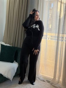 Set Two Pieces Front Flowers Long Sleeve Top & Wide Leg Pants - Image 4