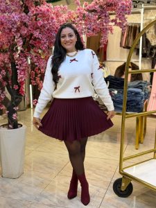 ⁦بلوفر كم طويل لون سادة فيونكات⁩ - الصورة ⁦6⁩