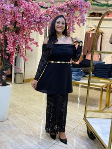 ⁦فستان اسود اوف شولدر طويل كم طويل⁩ - الصورة ⁦4⁩