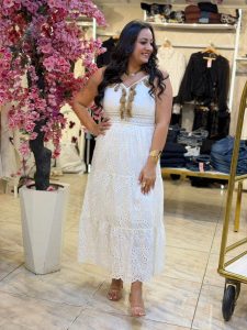 ⁦Handmade Guipure Sleeveless Long Dress⁩ - الصورة ⁦3⁩