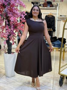 Sleeveless Plain Color Side Brooch Long Dress - Image 5