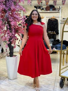 Sleeveless Plain Color Side Brooch Long Dress - Image 2