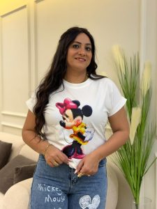 Oversized T-shirt with a Minnie Mouse design