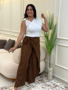 ⁦Wide Leg Pants with a Drawstring at the Waist⁩ - الصورة ⁦5⁩