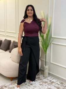 ⁦Wide Leg Pants with a Drawstring at the Waist⁩ - الصورة ⁦3⁩