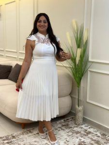 Sleeveless Plain Color Long Dress with Lace - Image 9