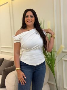 Sleeveless Plain Color Top