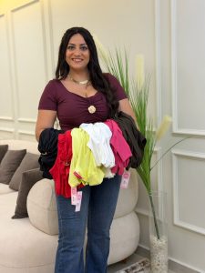 Short Sleeve Front Brooches Top - Image 4