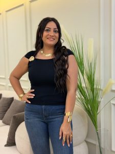 Sleeveless Two Side Brooch Top