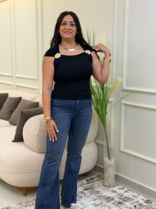 Sleeveless Two Side Brooch Top - Image 2