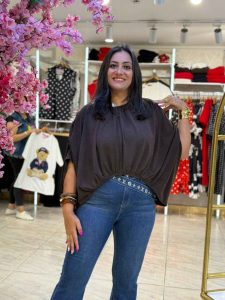 ⁦Wide Plain Color Blouse⁩ - الصورة ⁦7⁩