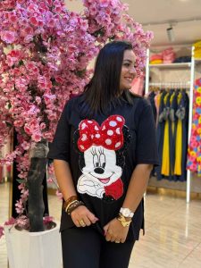 Oversized Mickey Mouse T-shirt - Image 4