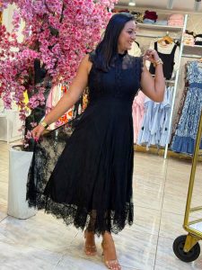 Sleeveless Long Guipure Lace Dress - Image 16