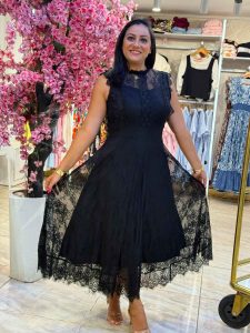 Sleeveless Long Guipure Lace Dress - Image 15