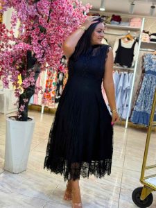 Sleeveless Long Guipure Lace Dress - Image 14