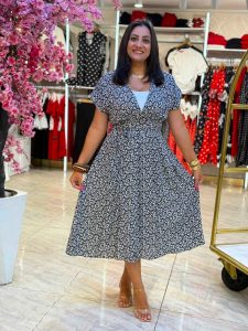Short-sleeved Patterned Viscose Dress with a Tie-waist. - Image 8