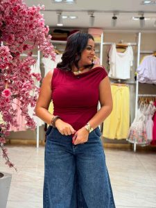 ⁦Sleeveless Plain Color Top⁩ - الصورة ⁦3⁩