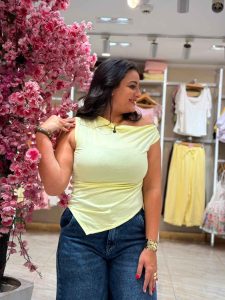 Sleeveless Plain Color Top