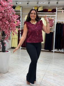 ⁦Short Ruffle Sleeve Blouse⁩ - الصورة ⁦8⁩