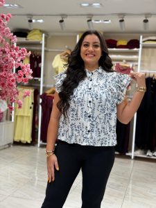 ⁦Short Sleeve Patterned Front Buttons Blouse⁩ - الصورة ⁦3⁩